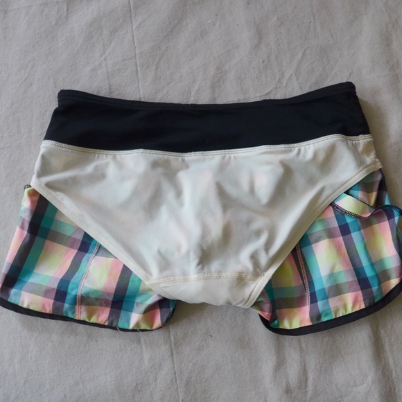 Lululemon Women 4 Speed Short Wee Wheezy Check - Picture 4 of 12